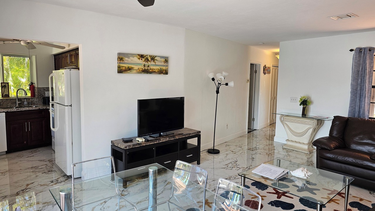 Photo of Livingroom in East Fort Lauderdale