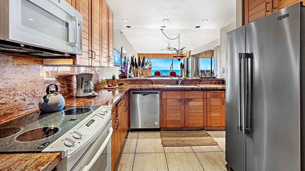 Photo of Kitchen in Kahana
