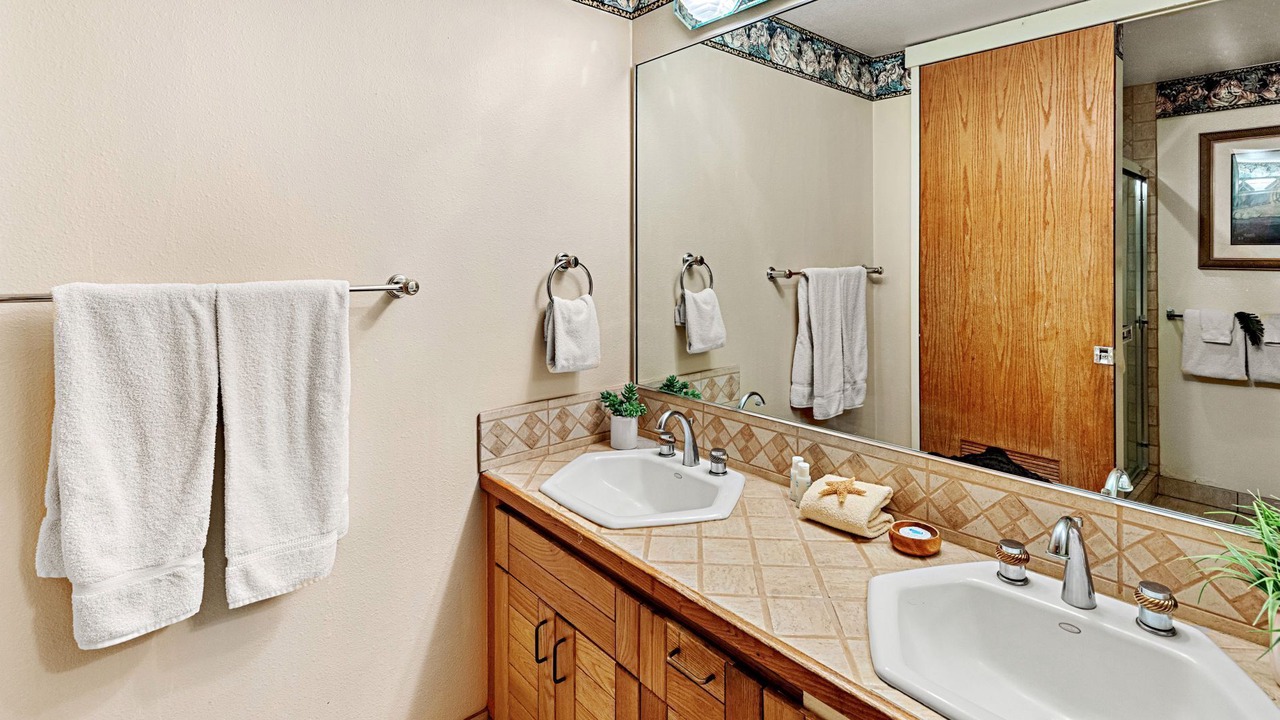 Photo of Bathroom in Kahana