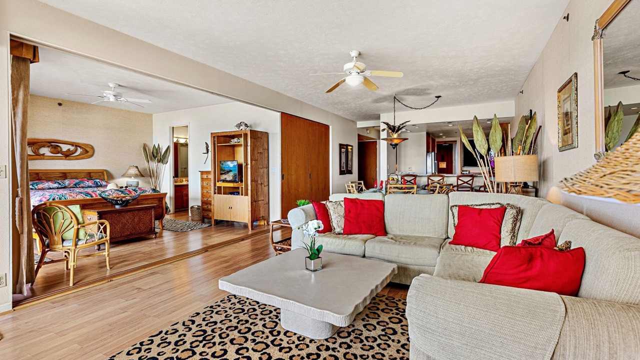 Photo of Livingroom in Kahana