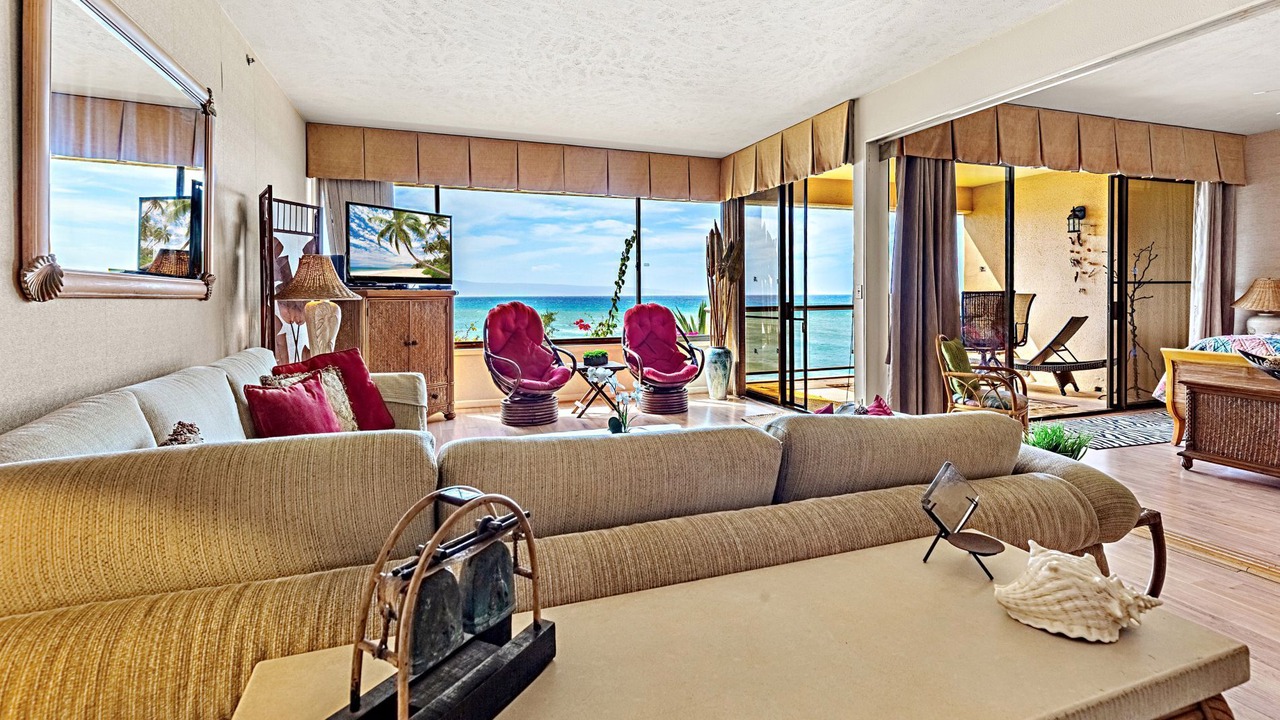 Photo of Livingroom in Kahana