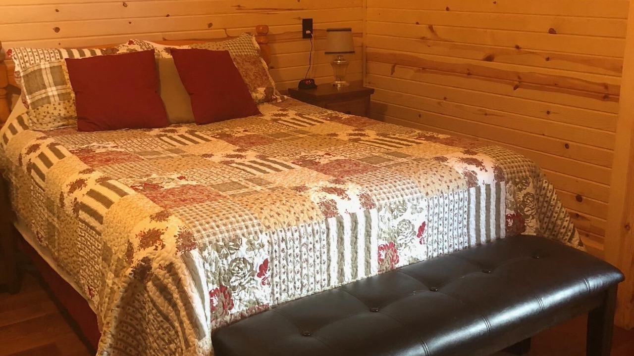 Photo of Bedroom in Sugar Grove