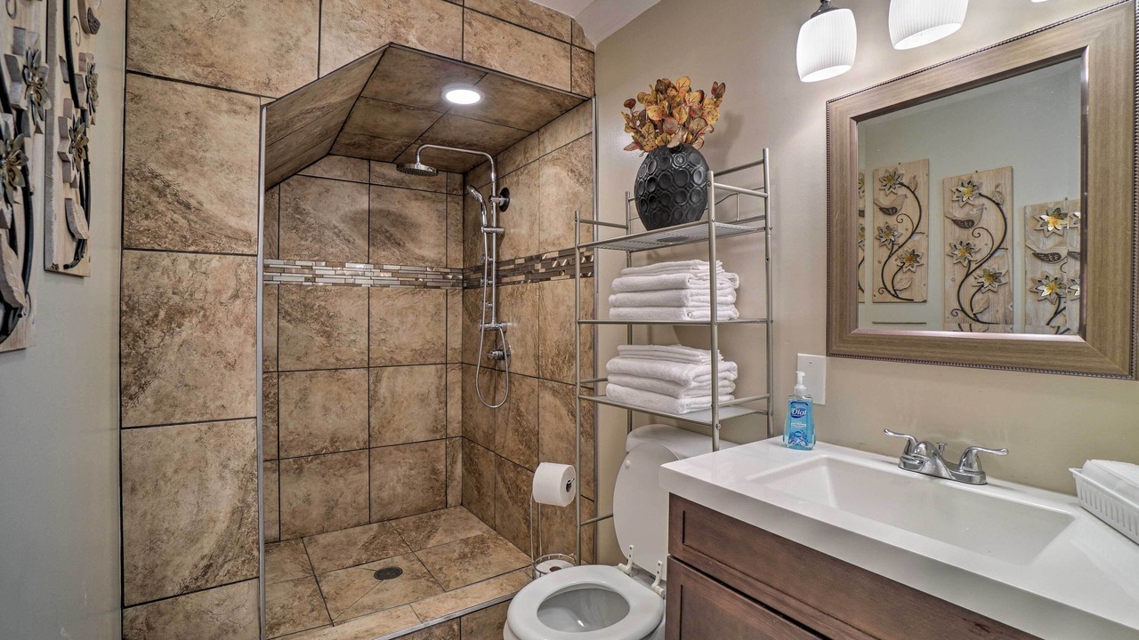 Photo of Bathroom in Barclay Drive