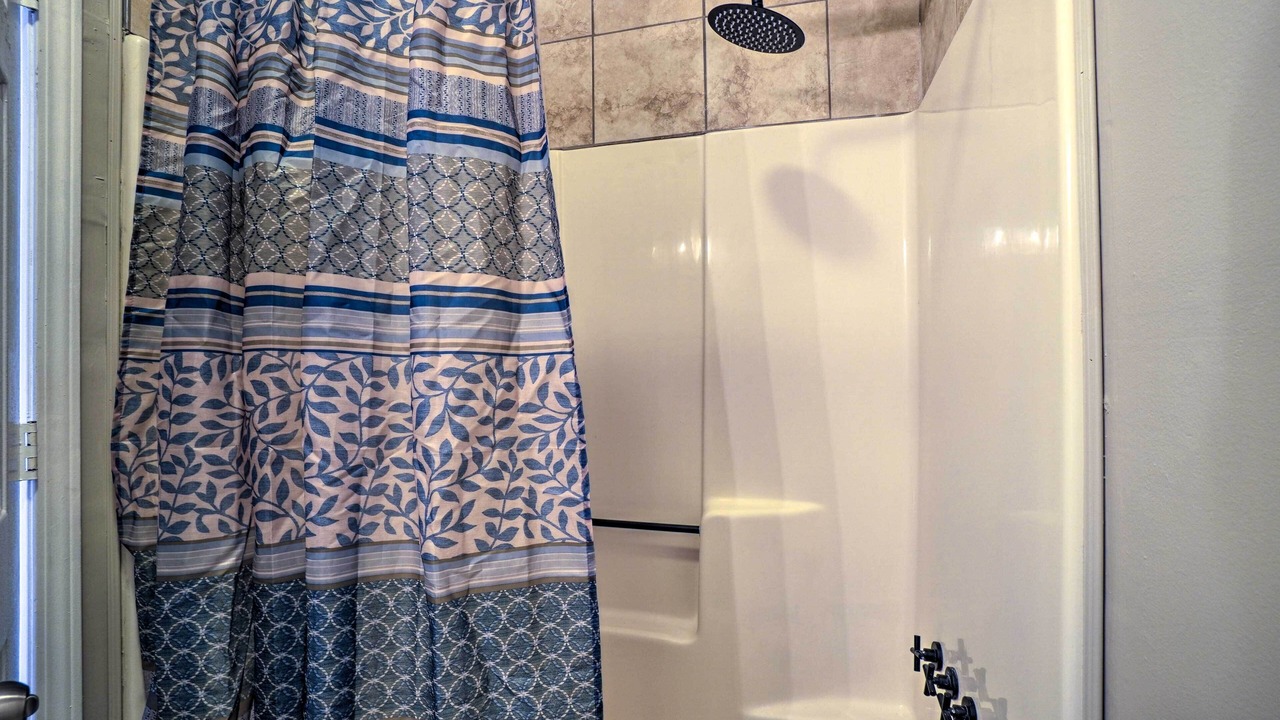 Photo of Bathroom in Barclay Drive