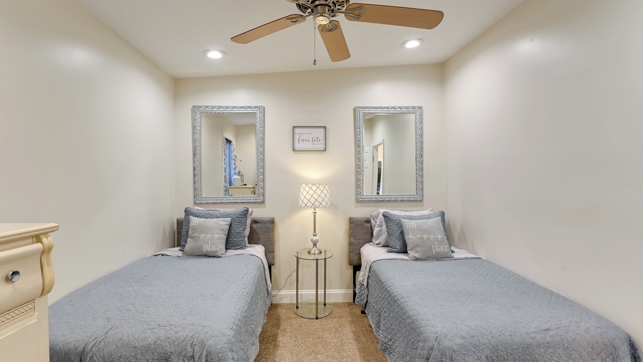 Photo of Bedroom in Barclay Drive