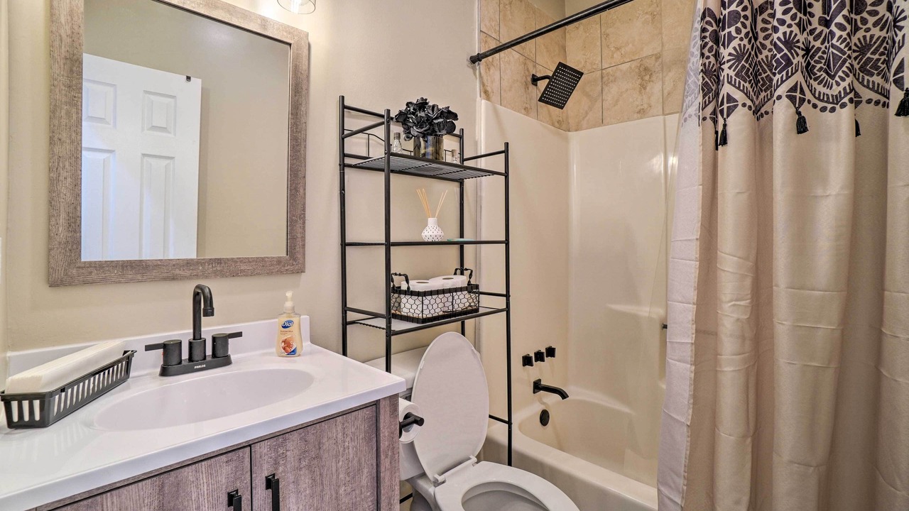 Photo of Bathroom in Barclay Drive