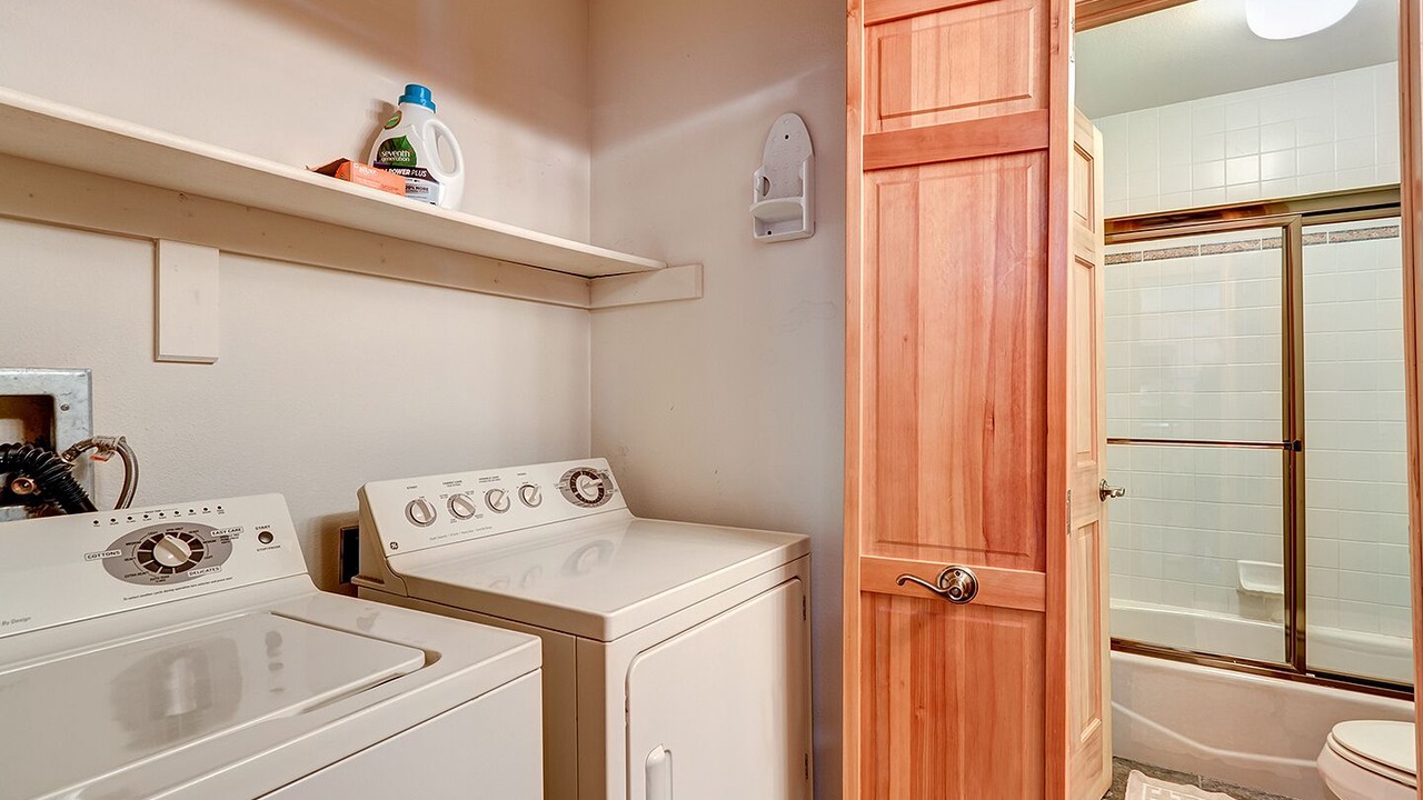 Photo of Bathroom in Warrior's Mark