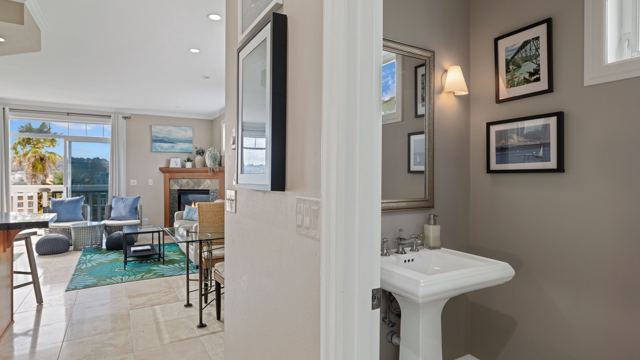 Photo of Bedroom in Eastlake