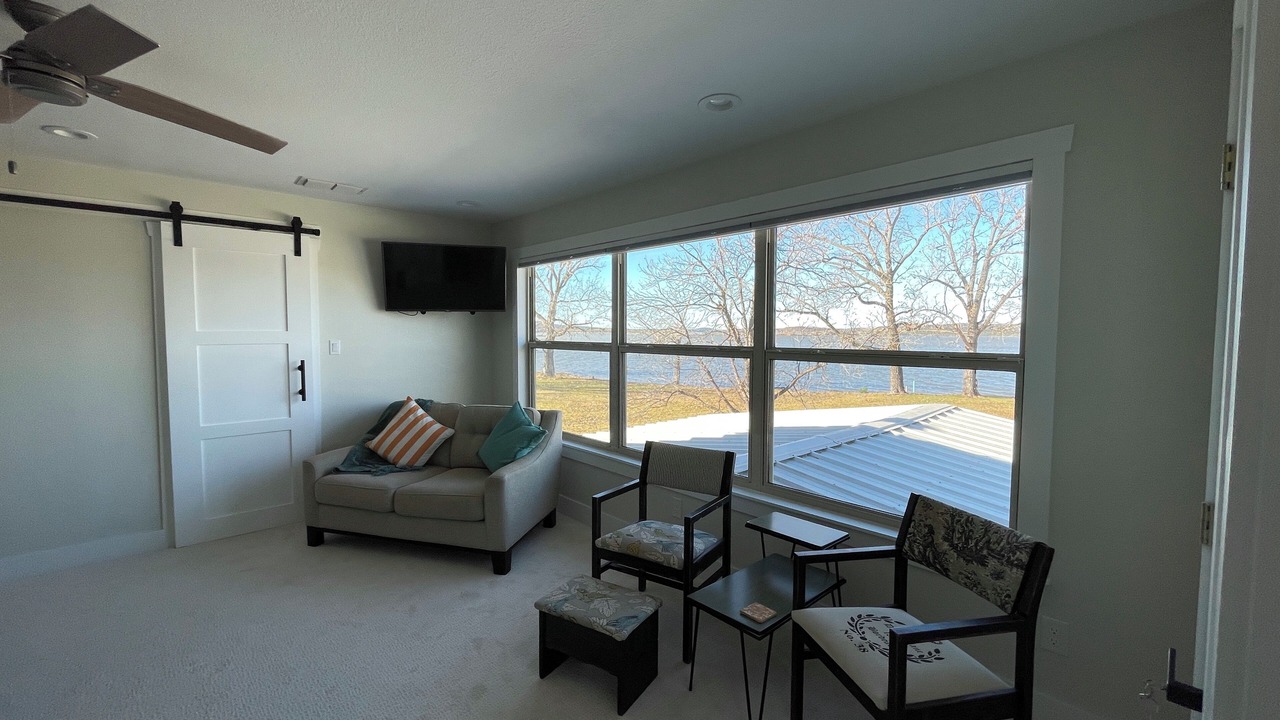 Photo of Livingroom in Graford