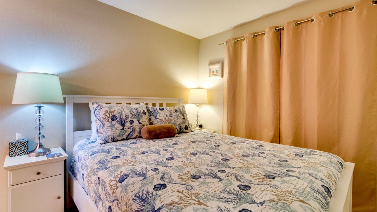 Photo of Bedroom in Rockaway Beach