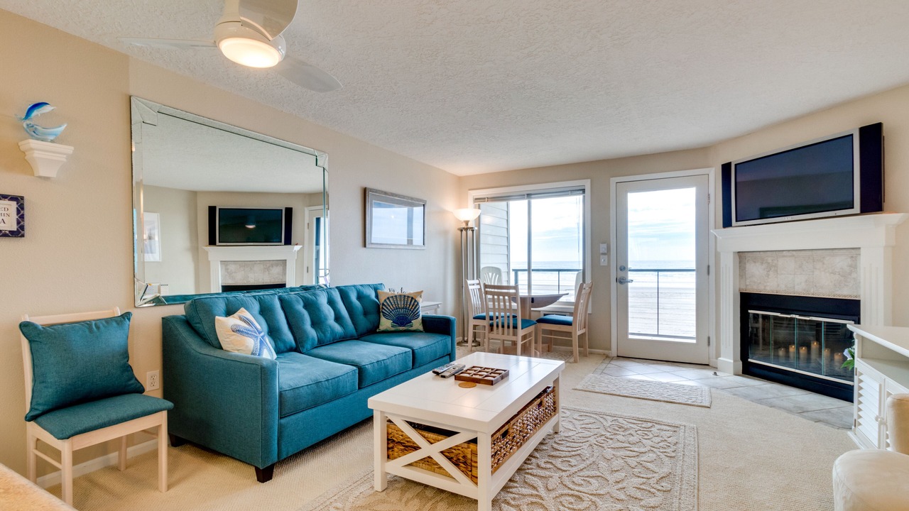 Photo of Livingroom in Rockaway Beach