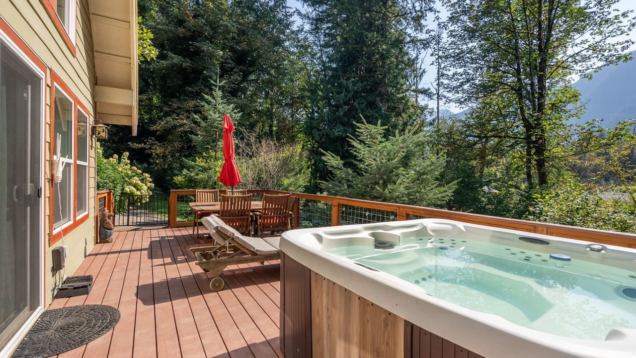Photo of Patio Balcony in Gold Bar