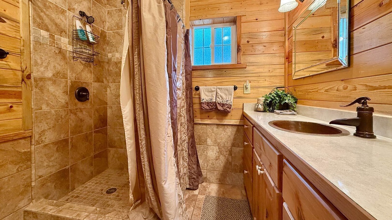 Photo of Bathroom in Glendale
