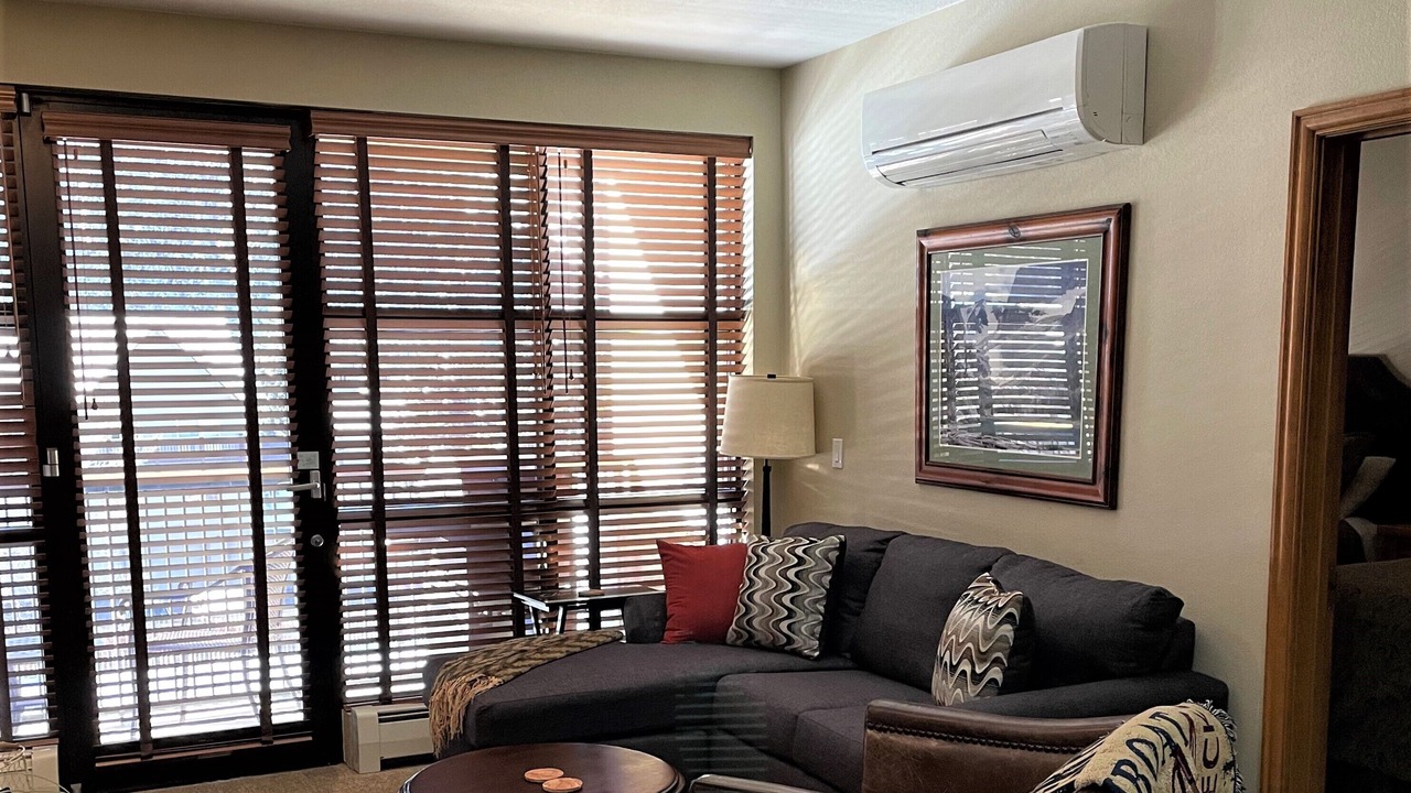 Photo of Livingroom in Avon