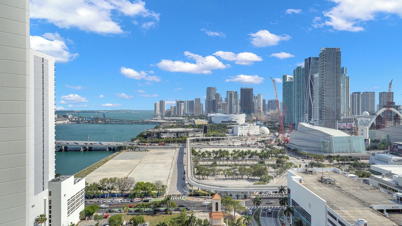 Photo of Others in Downtown Miami