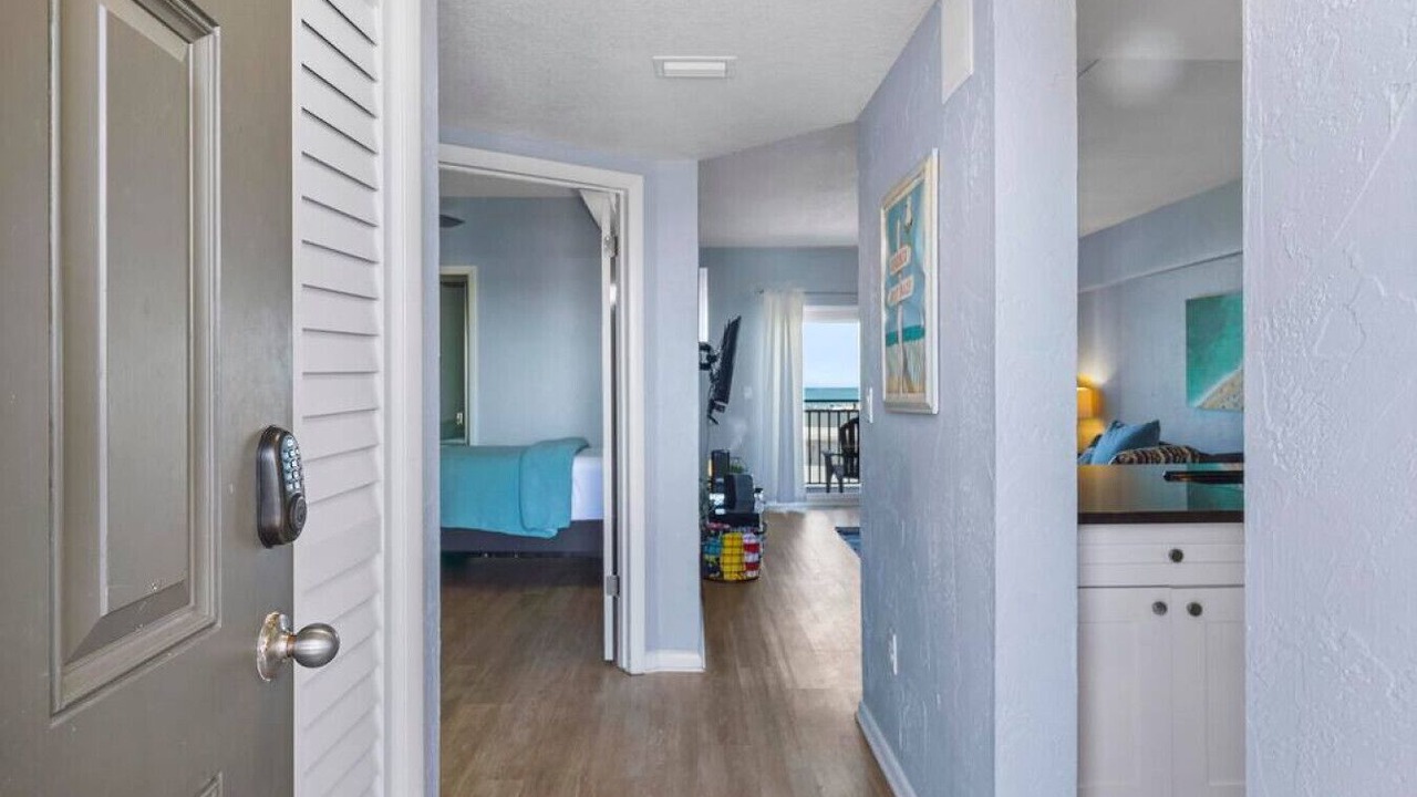 Photo of Bedroom in Jacksonville Beach