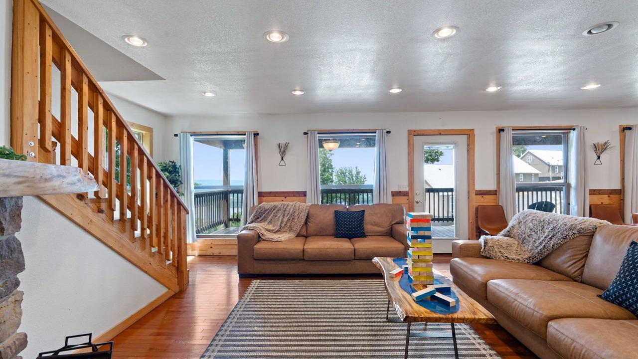 Photo of Livingroom in South Pittsburg