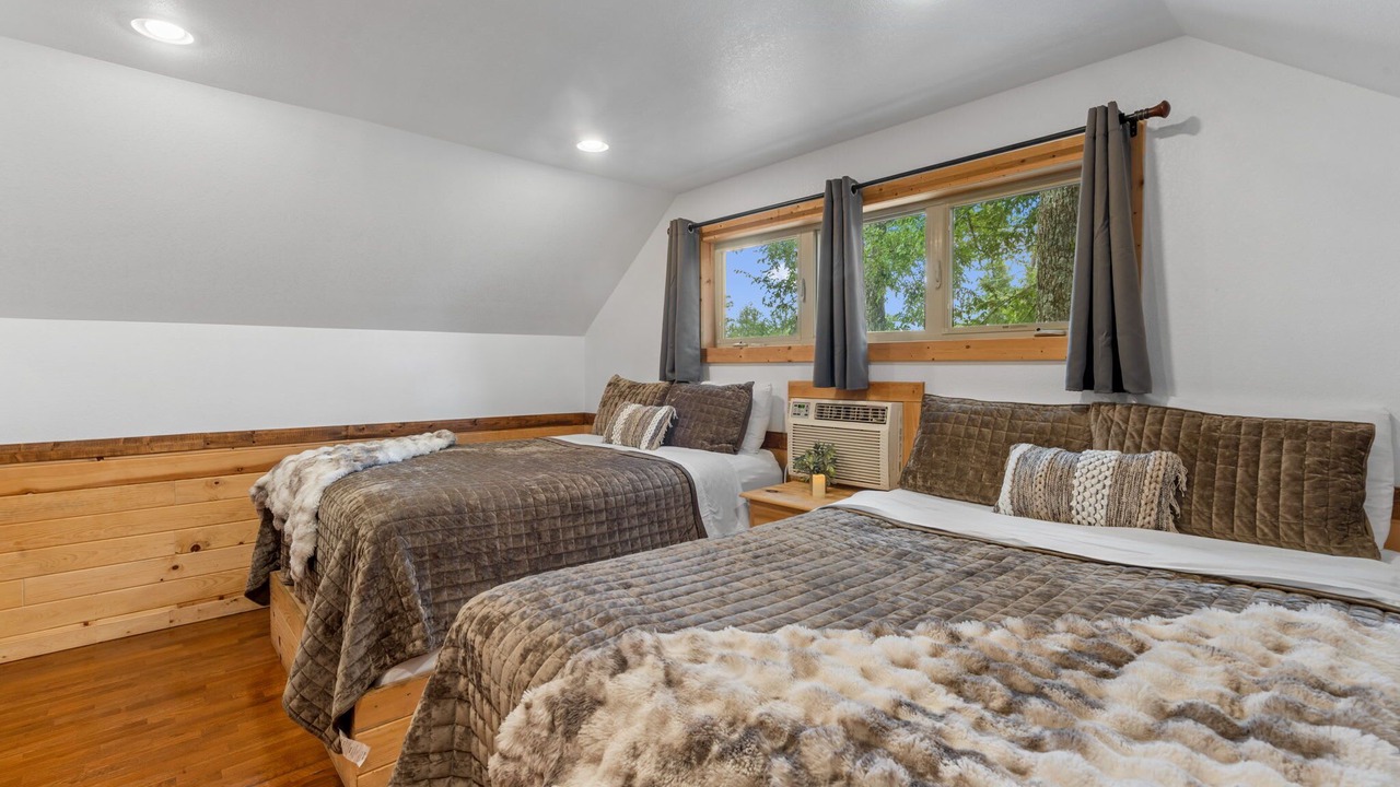 Photo of Bedroom in South Pittsburg