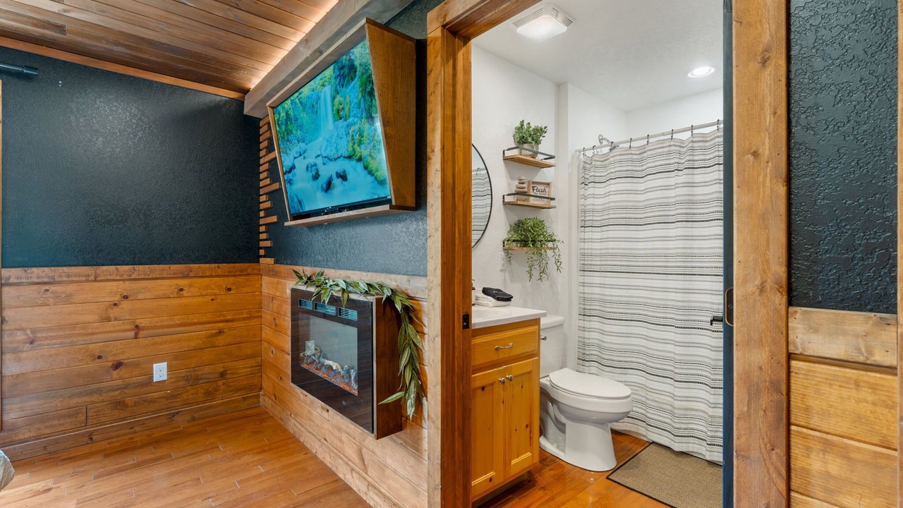 Photo of Bathroom in South Pittsburg