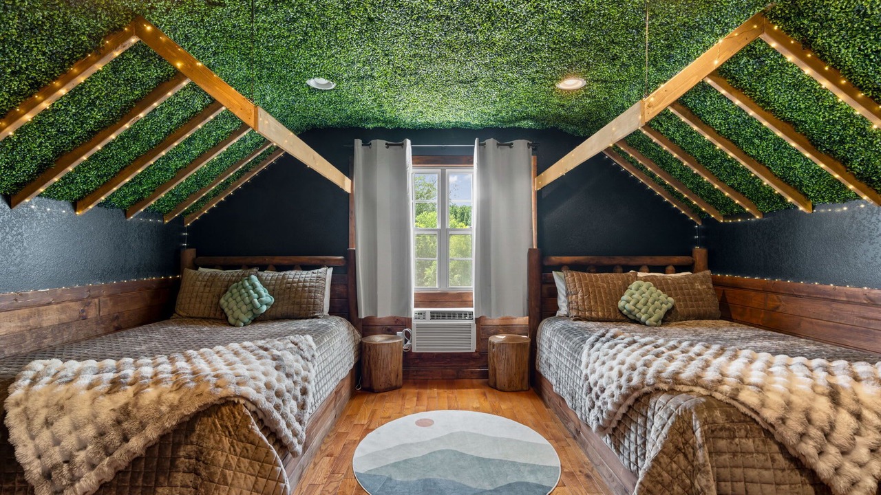 Photo of Bedroom in South Pittsburg