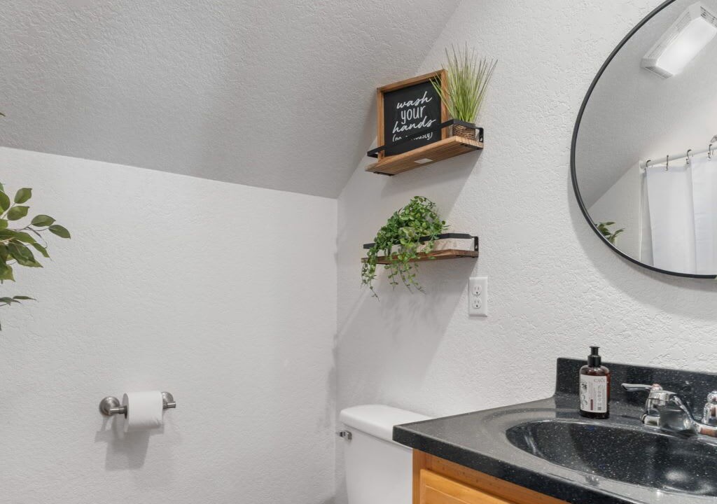 Photo of Bathroom in South Pittsburg