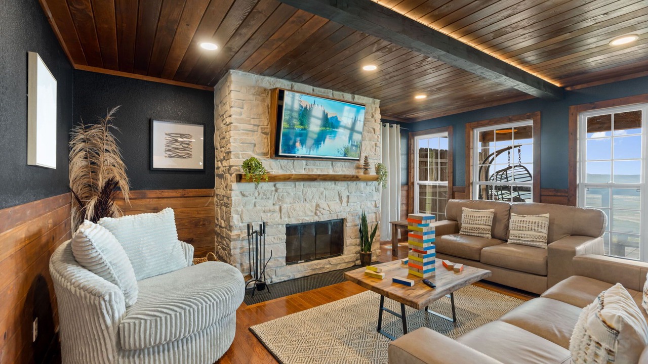 Photo of Livingroom in South Pittsburg