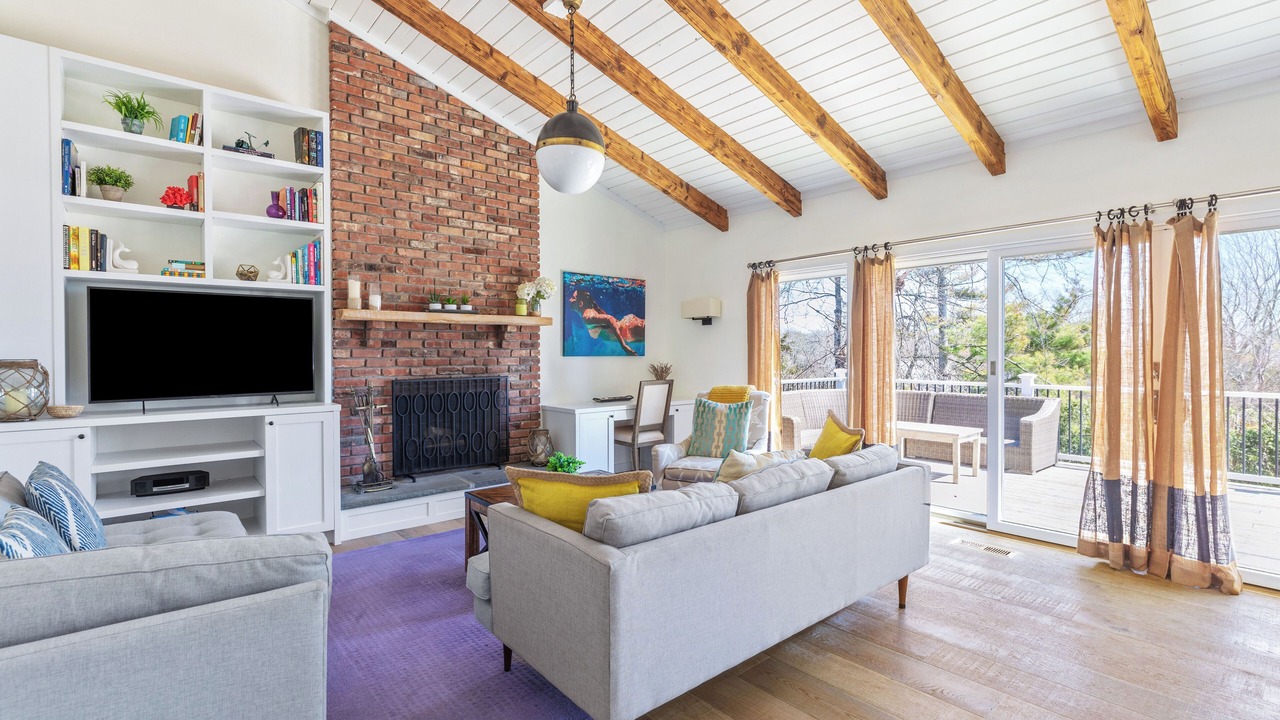 Photo of Livingroom in Montauk