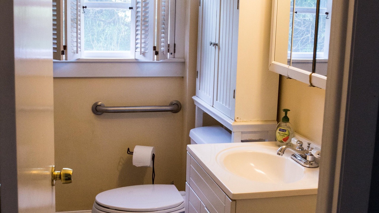 Photo of Bathroom in Briggs Farm