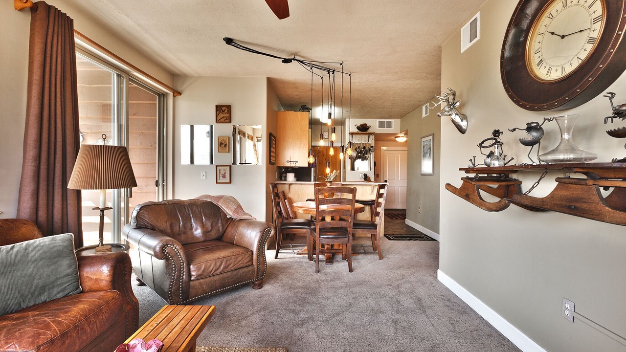 Photo of Livingroom in Kimball Junction