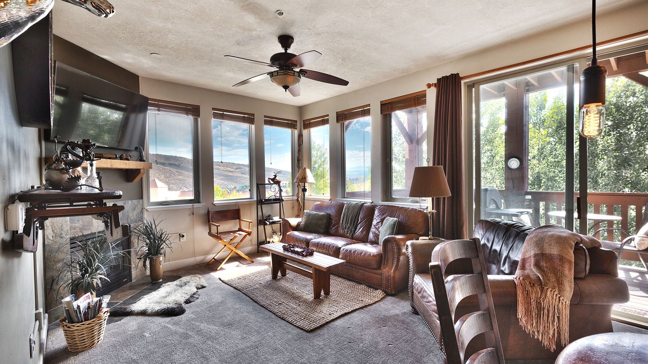 Photo of Livingroom in Kimball Junction