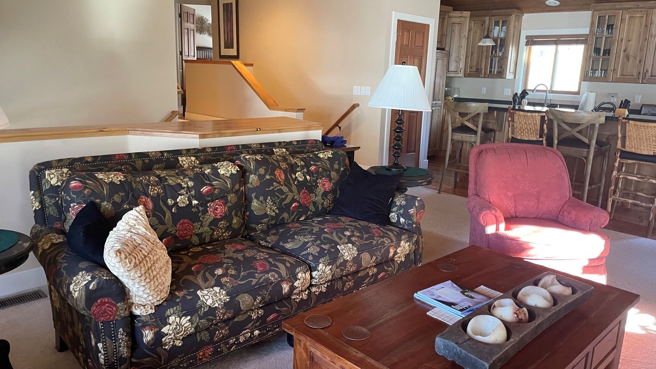 Photo of Livingroom in North Park City