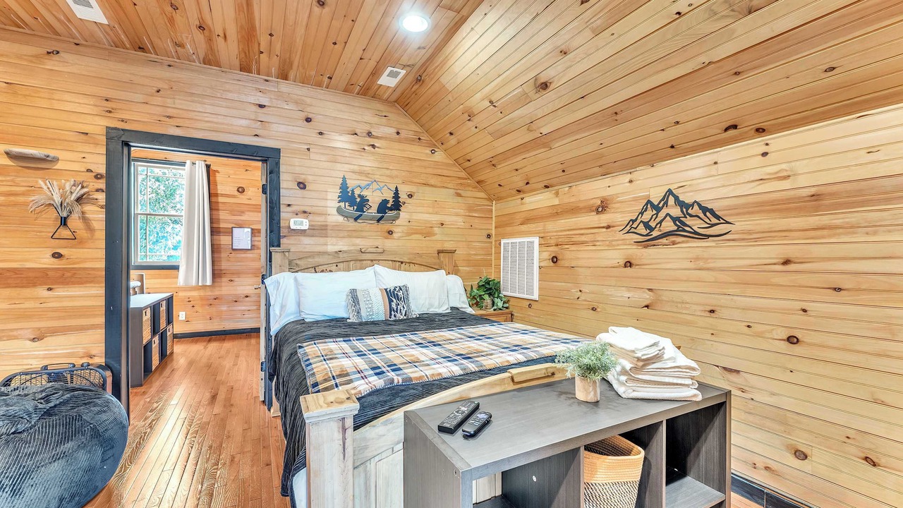 Photo of Bedroom in South Pittsburg