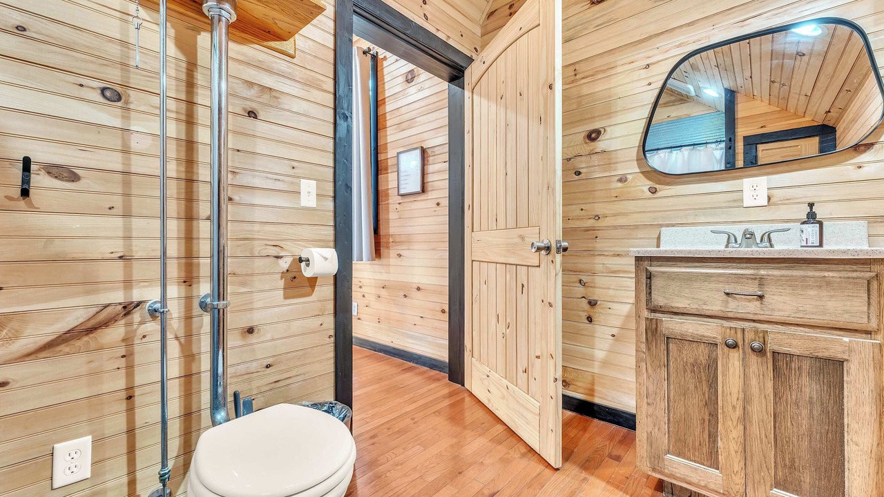 Photo of Bathroom in South Pittsburg