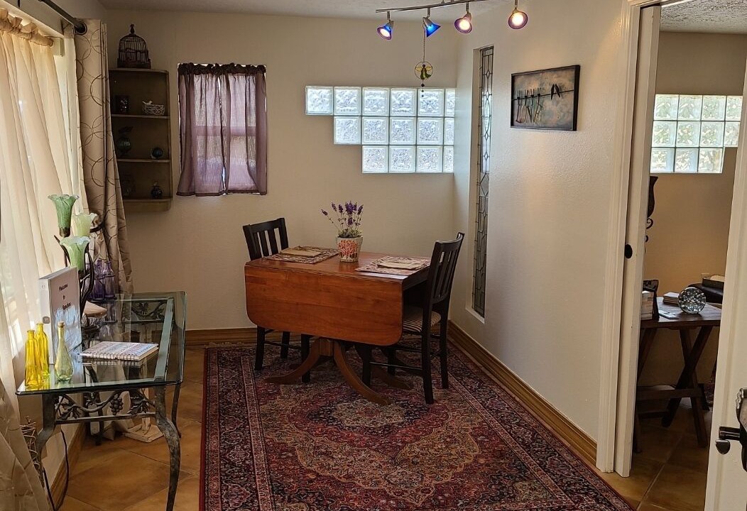 Photo of Bedroom in Los Ranchos de Albuquerque