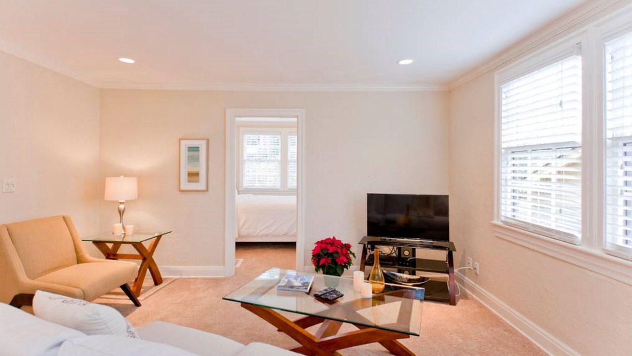 Photo of Livingroom in Green Hills