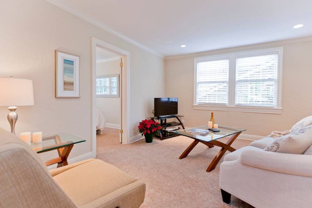 Photo of Livingroom in Green Hills