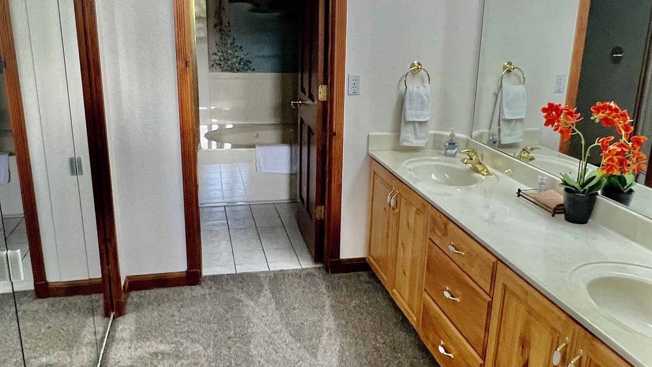 Photo of Bathroom in Midway