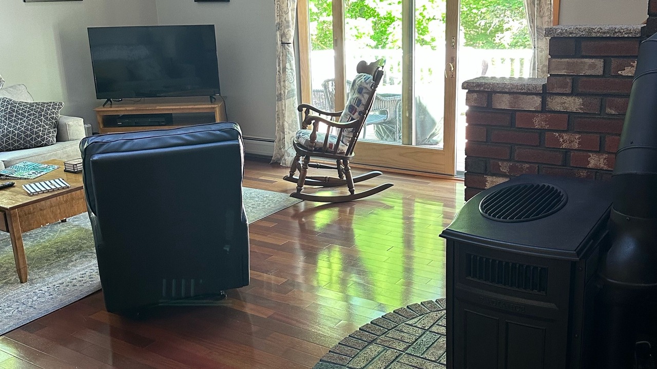 Photo of Livingroom in Town Hill
