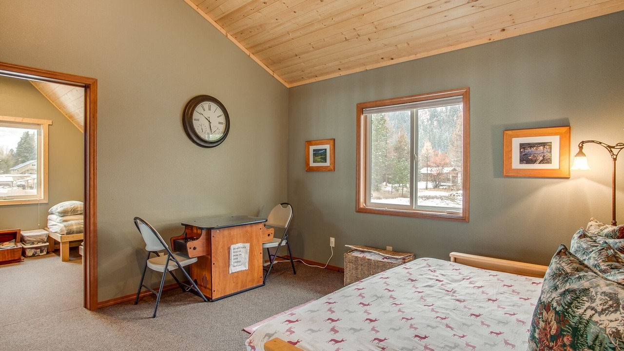 Photo of Bedroom in Leavenworth