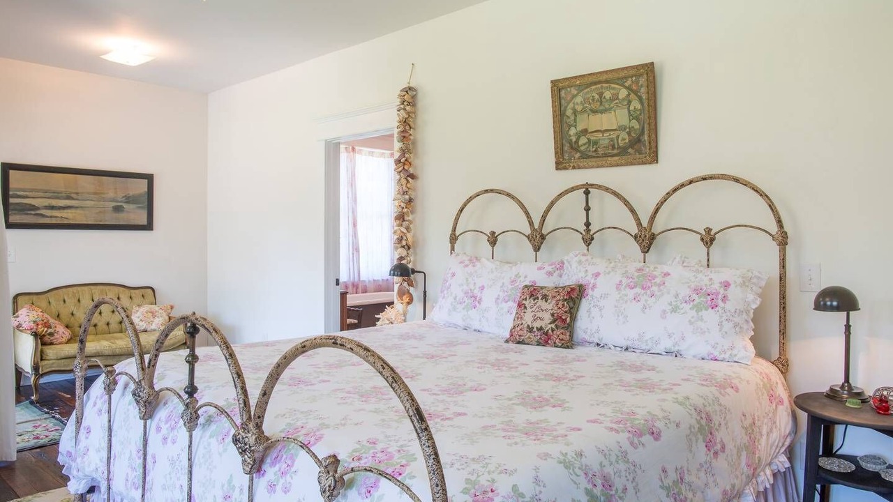 Photo of Bedroom in Pennington Bend