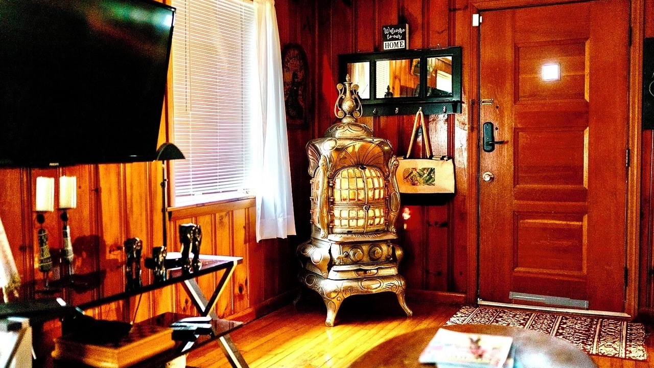 Photo of Bedroom in Midtown