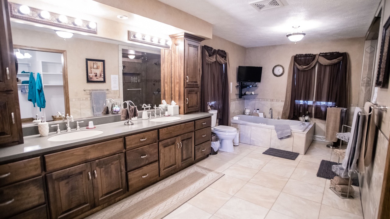 Photo of Bathroom in Millersburg