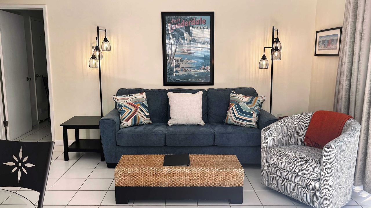 Photo of Livingroom in Central Beach