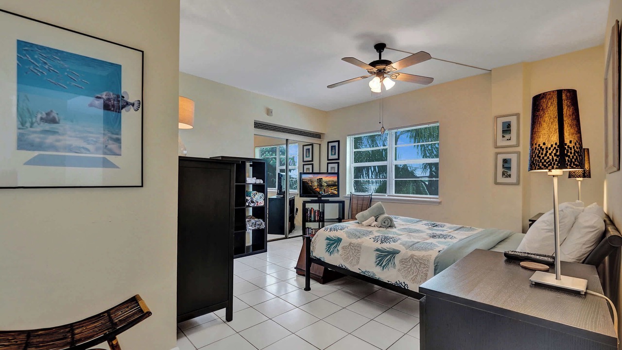 Photo of Bedroom in Central Beach