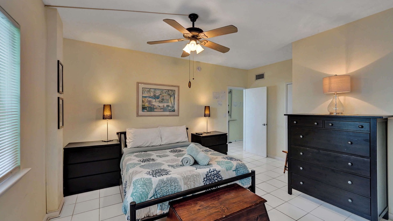 Photo of Bedroom in Central Beach