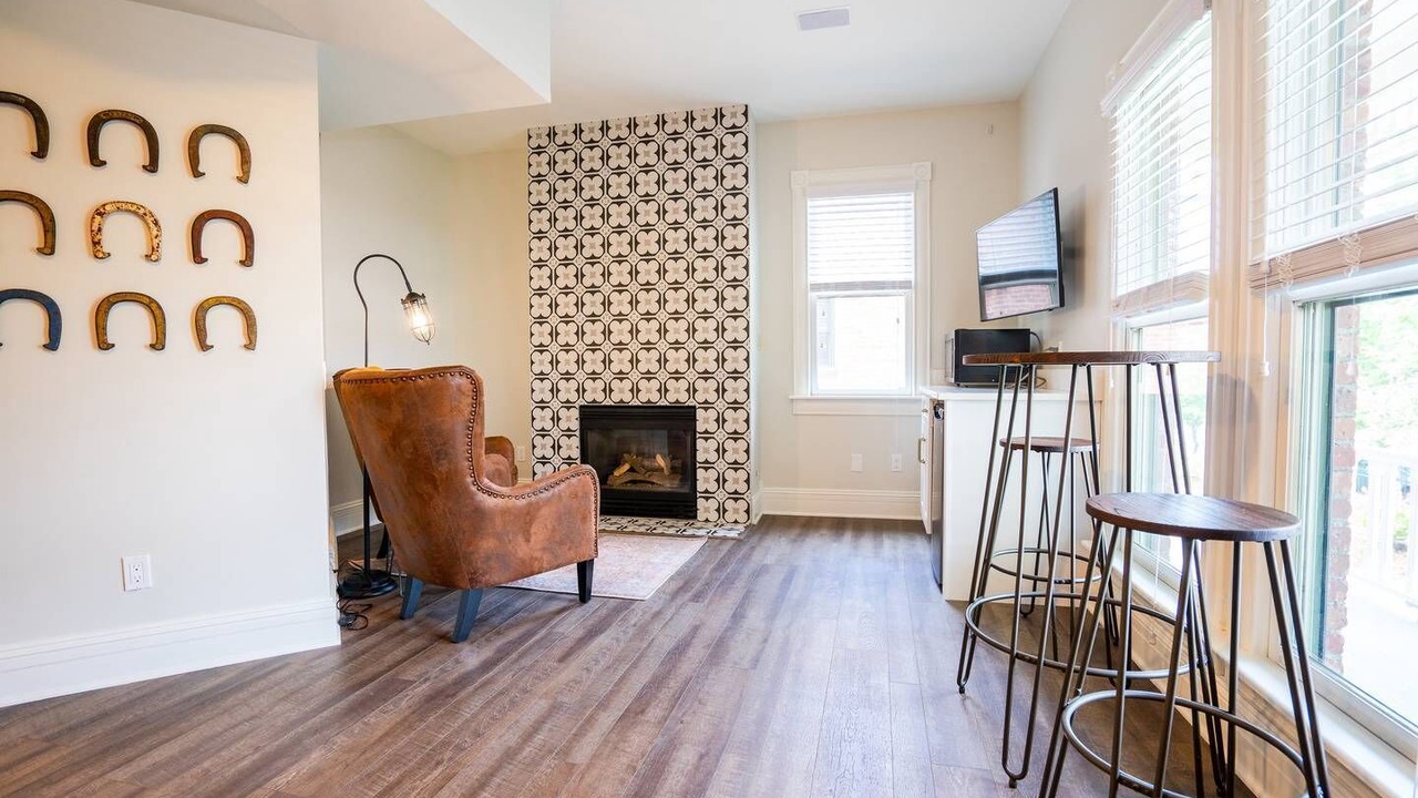 Photo of Bedroom in Five Points