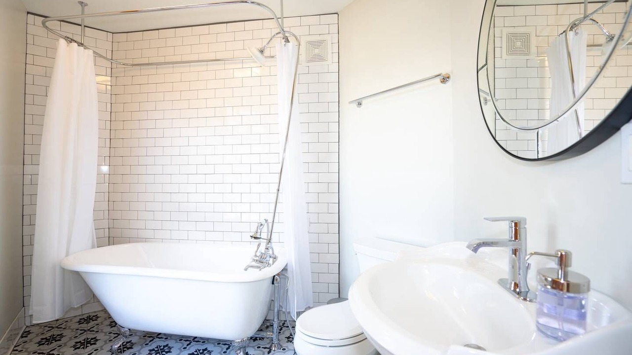 Photo of Bathroom in Five Points