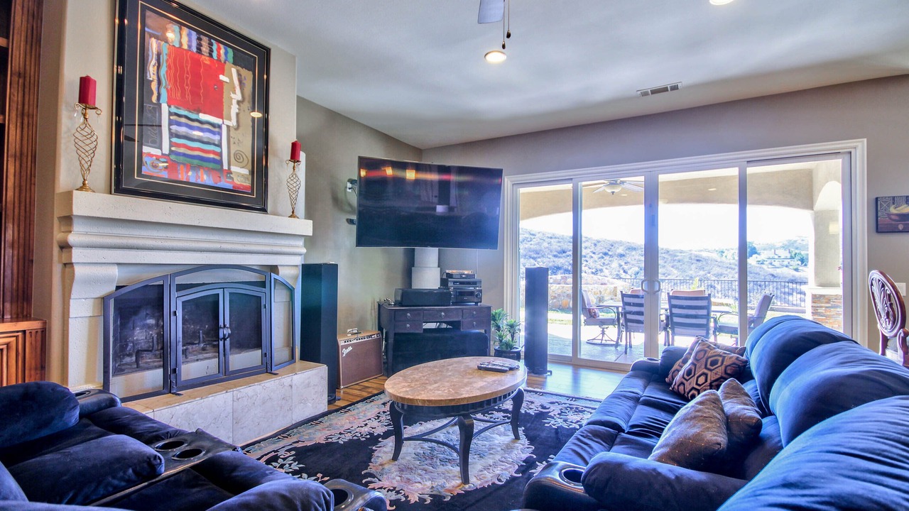Photo of Livingroom in Murrieta