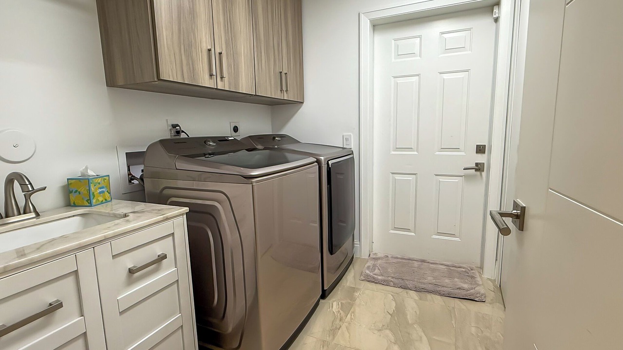 Photo of Bedroom in Lake Worth