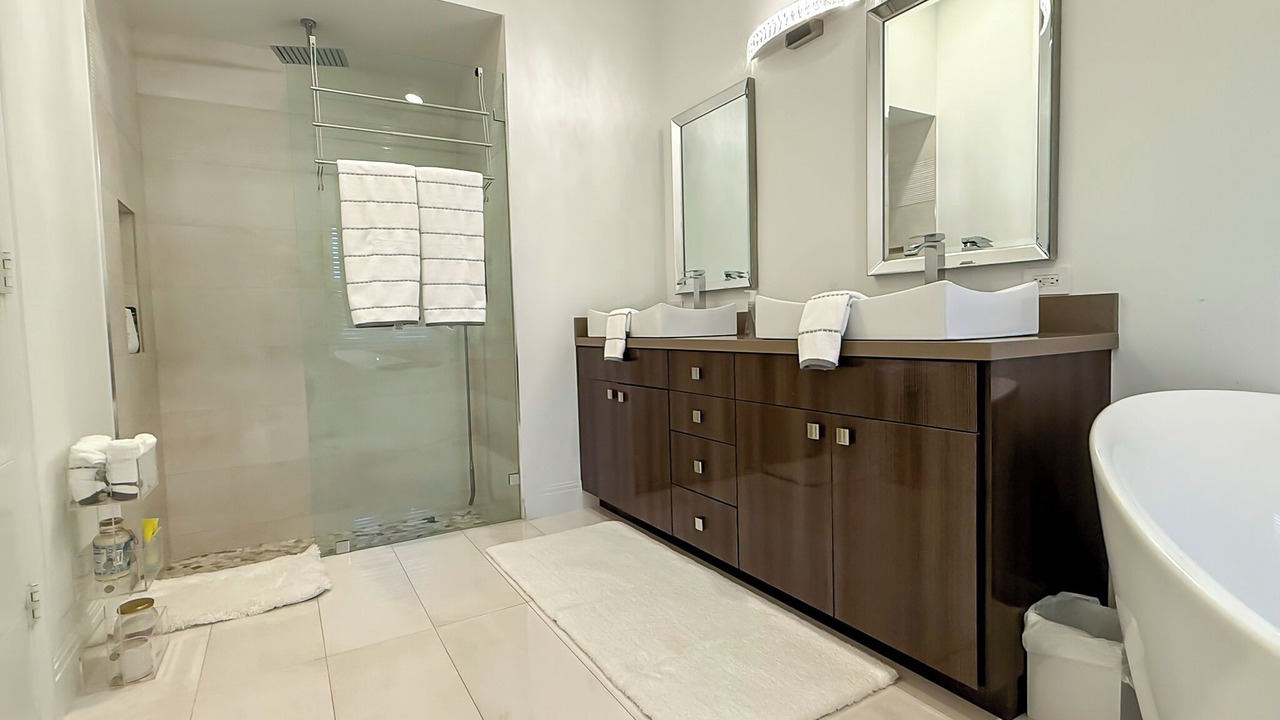 Photo of Bathroom in Lake Worth